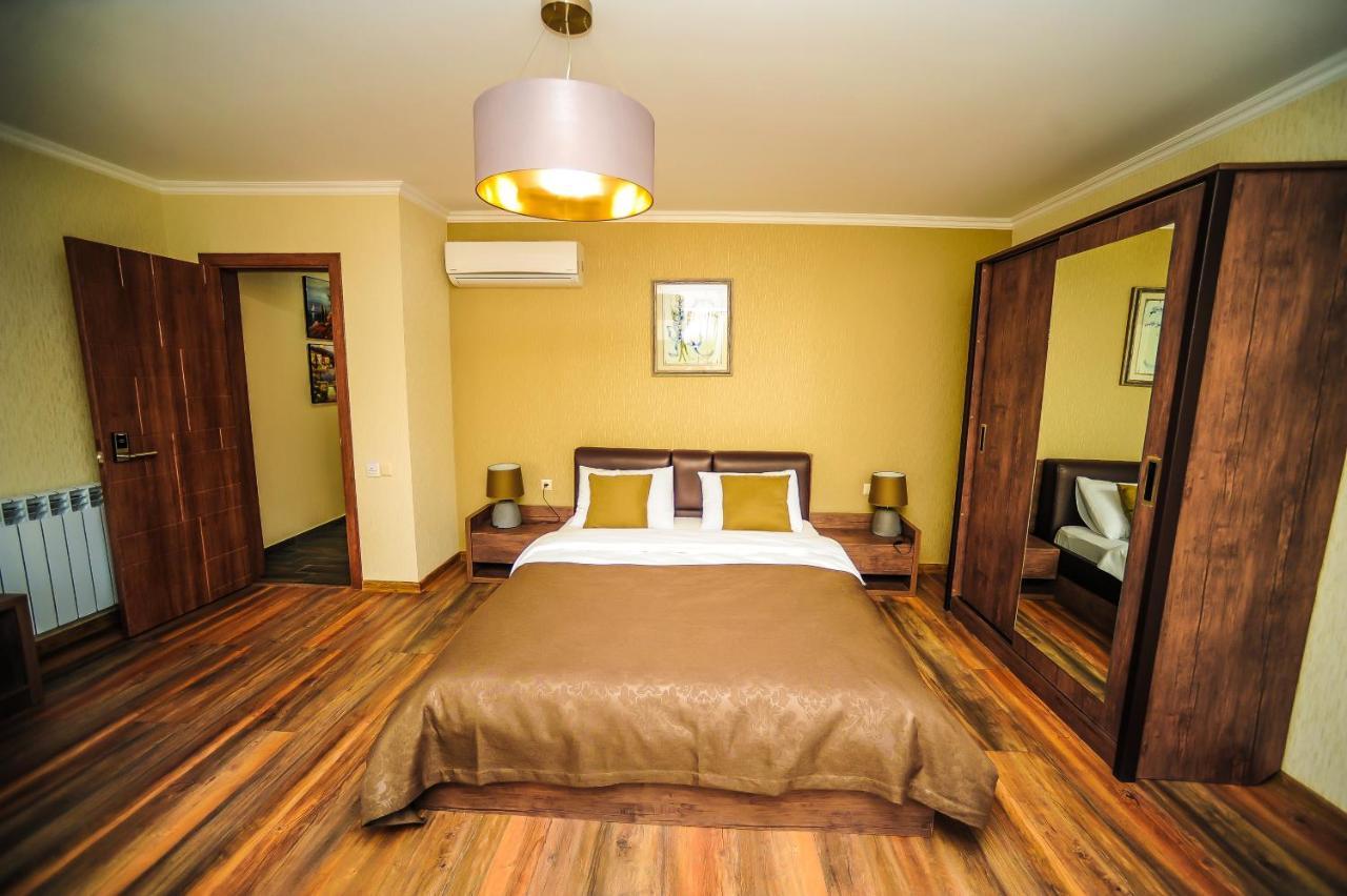Hills Batumi Hotel Buitenkant foto