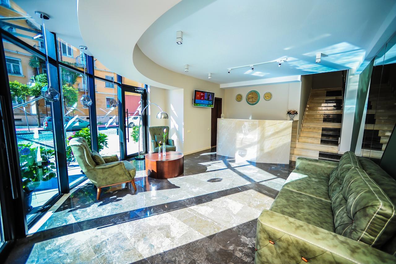 Hills Batumi Hotel Buitenkant foto